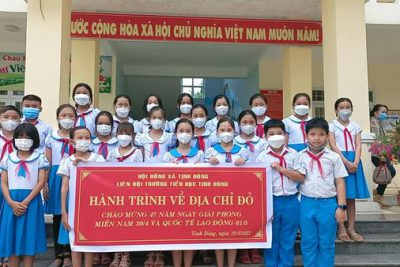 Hành trình về Địa chỉ đỏ của Liên đội trường tiểu học Tịnh Đông