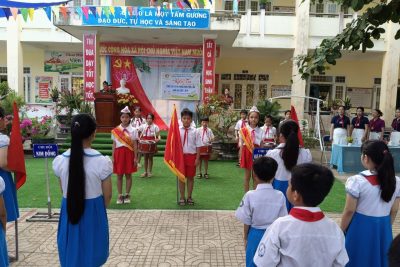 Liên đội Trường TH Tịnh Đông được chào đón đoàn kiểm tra LĐM của HĐĐ và Phòng GD&ĐT Huyện về thăm trường, giao lưu, chia sẻ với LĐ về các HĐ đội cũng như các HĐ dạy học, trải nghiệm có liên quan.