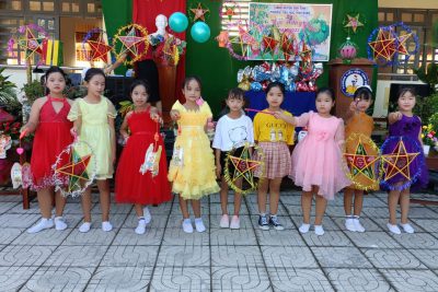 LIÊN ĐỘI TRƯỜNG TH TỊNH ĐÔNG TỔ CHỨC CHƯƠNG TRÌNH VUI TẾT TRUNG THU NĂM 2022.