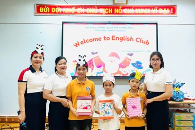Trường TH Tịnh Đông tổ chức sinh hoạt câu lạc bộ Tiếng Anh